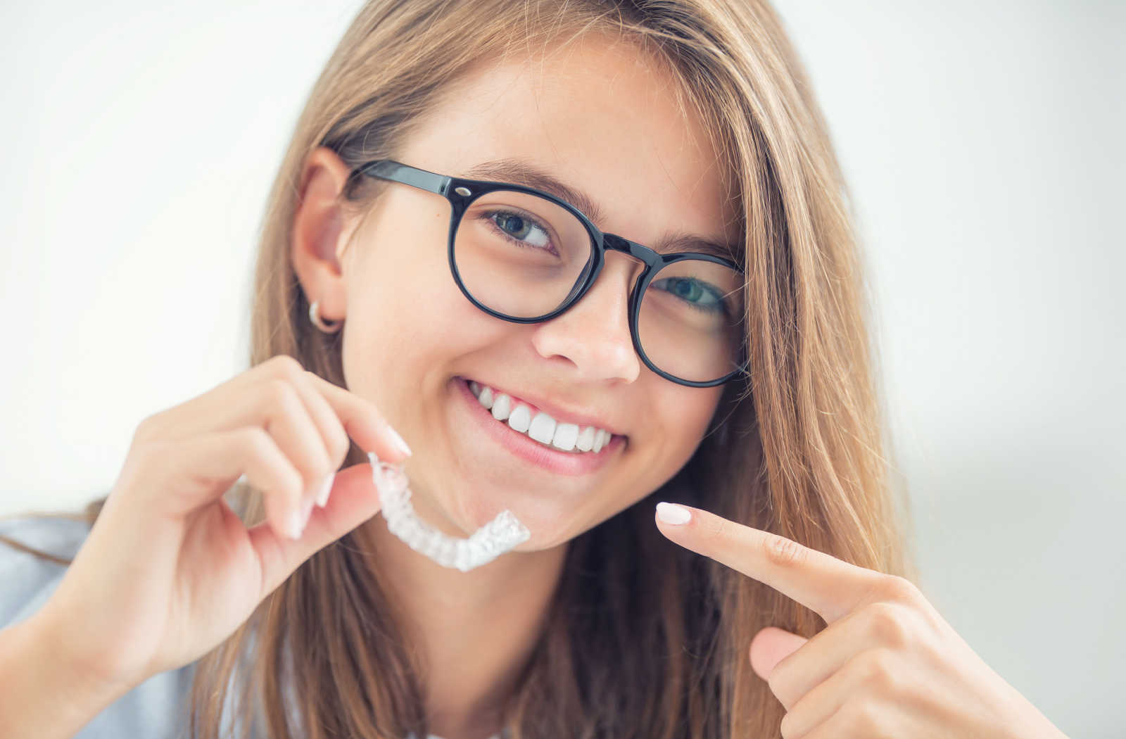 Can You Get Invisalign with Bridges? Marks Dentistry
